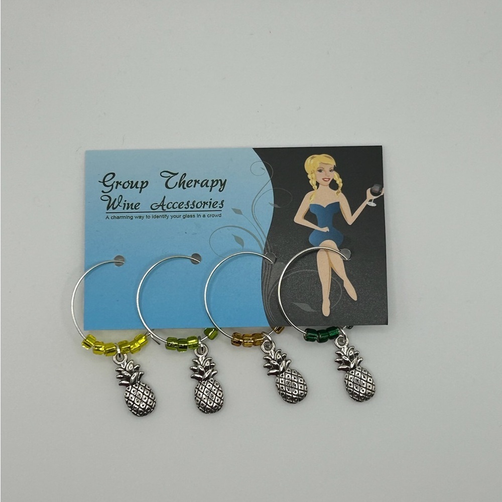NEW Silver Pineapple Wine Charms Set